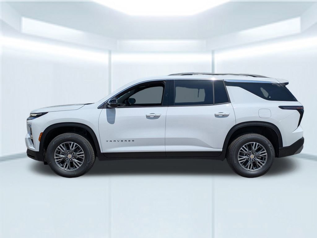 2025 Chevrolet Traverse photo 2