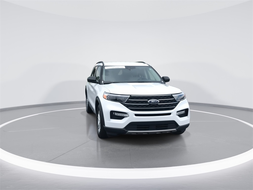 2024 Ford Explorer XLT photo 3