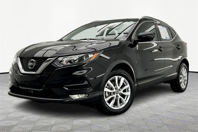 2022 Nissan Rogue Sport SV