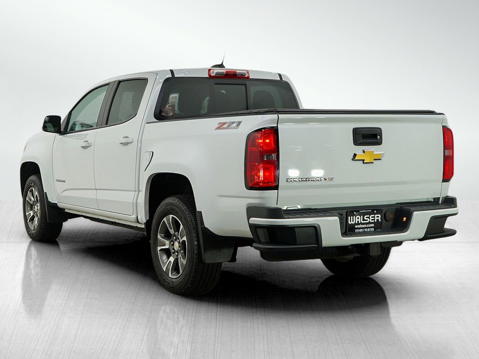 2017 Chevrolet Colorado Z71 photo 3