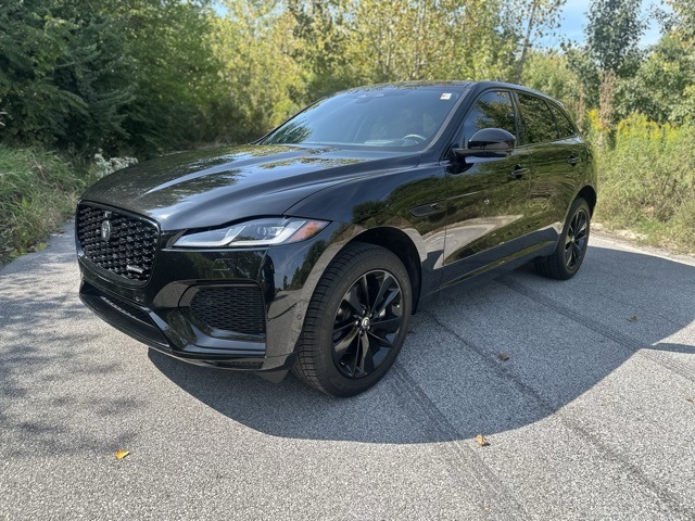 2025 Jaguar F-PACE R-Dynamic S's photo
