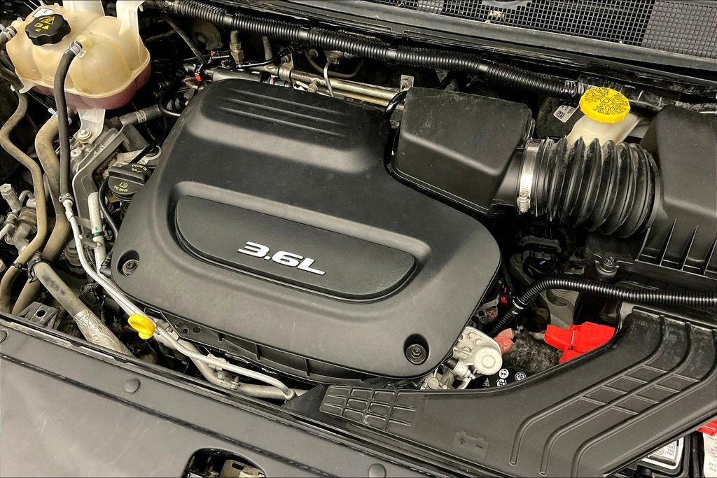 2021 Chrysler Pacifica Touring L photo 33
