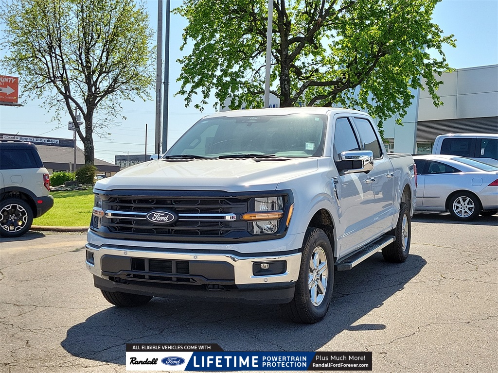 2025 Ford F-150 XLT photo 2