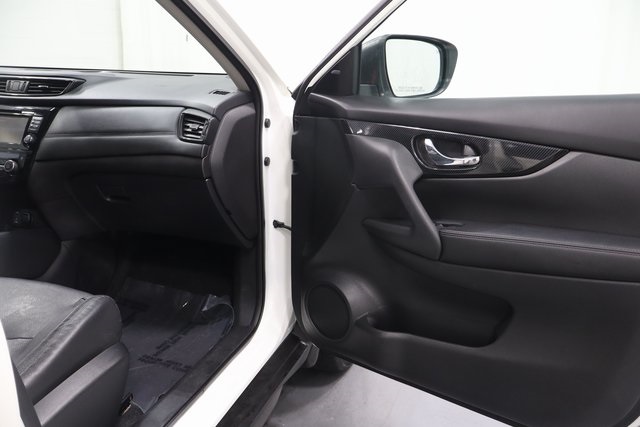 2017 Nissan Rogue SL photo 11