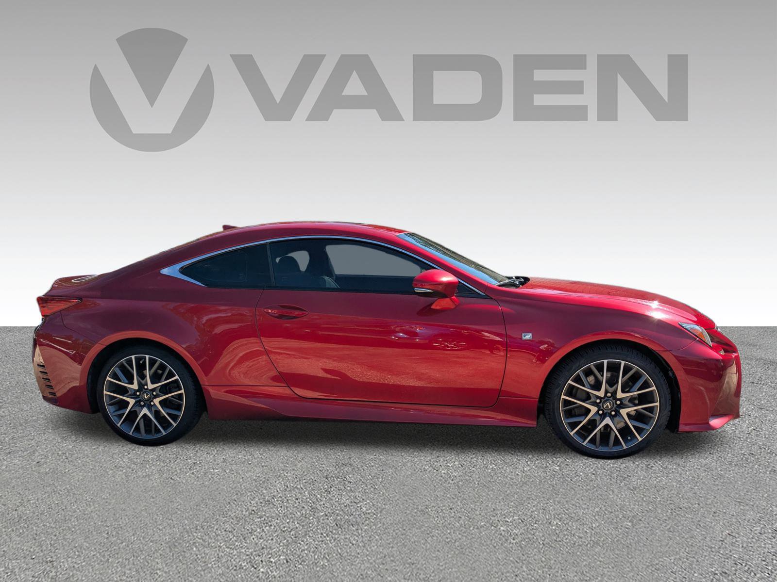 2017 Lexus RC 200t photo 10