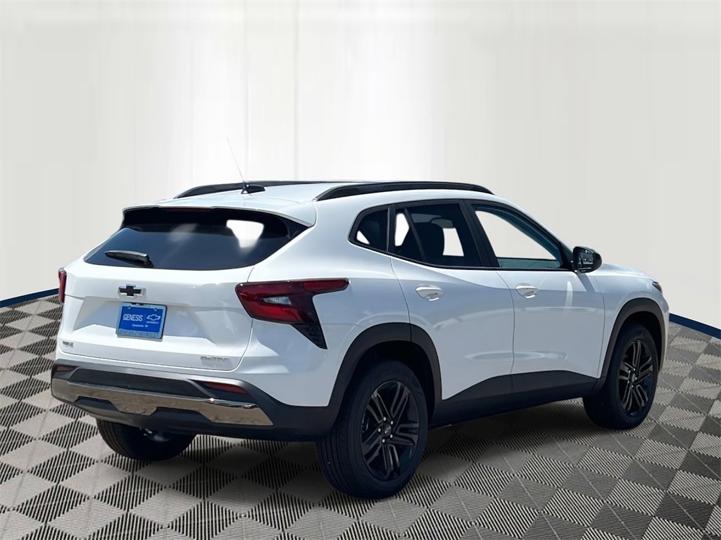 2025 Chevrolet Trax ACTIV photo 2