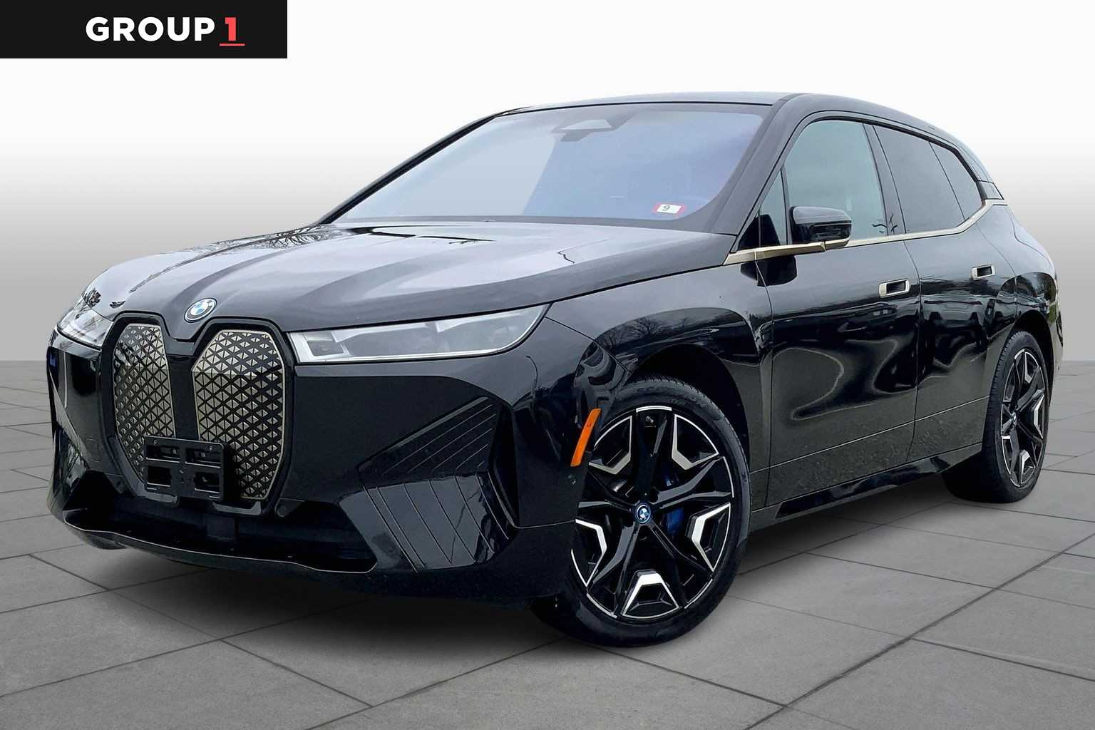 2023 BMW iX Base's photo