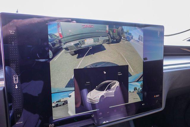 2023 Tesla Model S Plaid photo 18