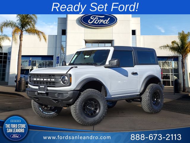 2025 Ford Bronco 2-Door Base's photo