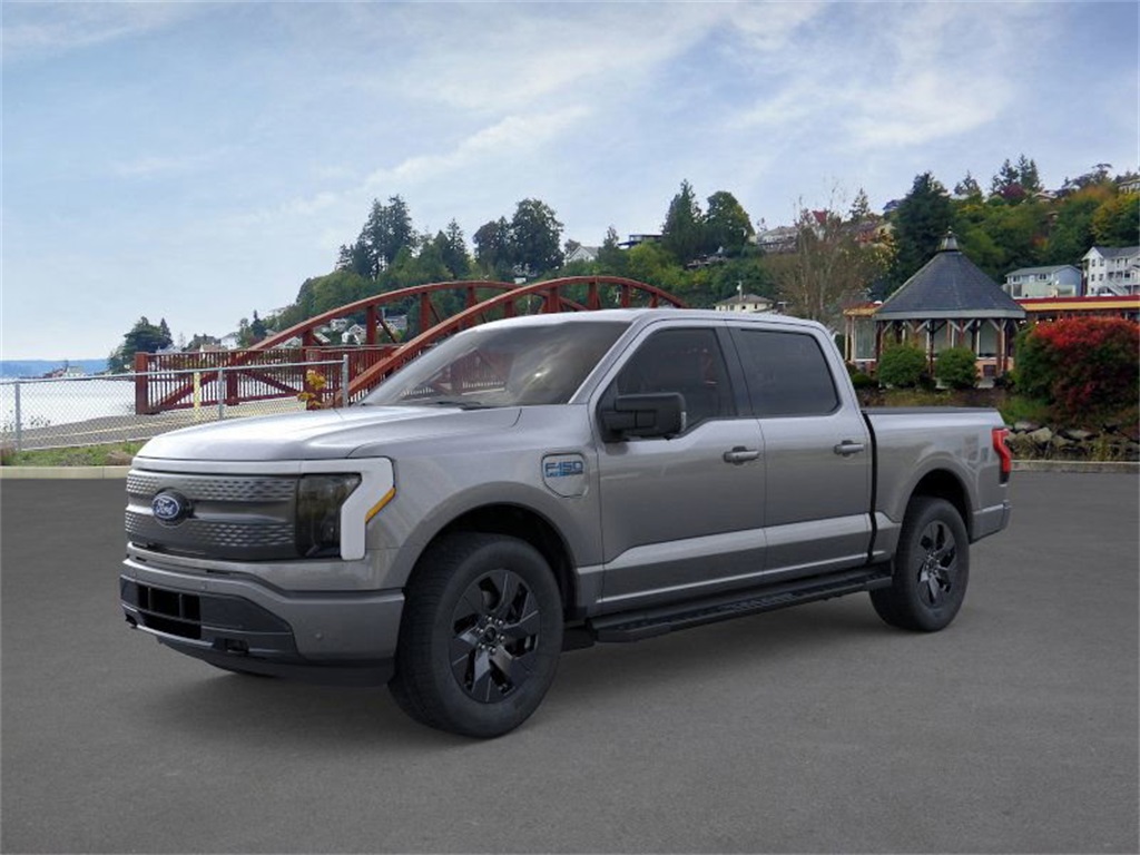 2025 Ford F-150 Lightning Flash's photo