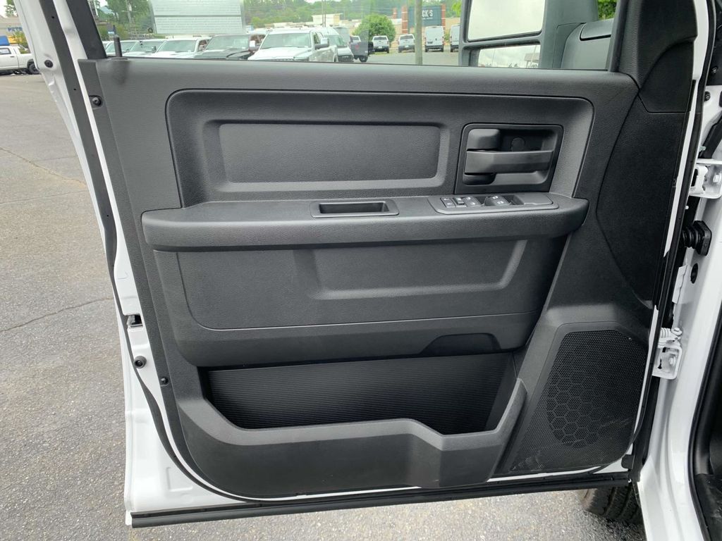2025 Ram 2500 Tradesman photo 22