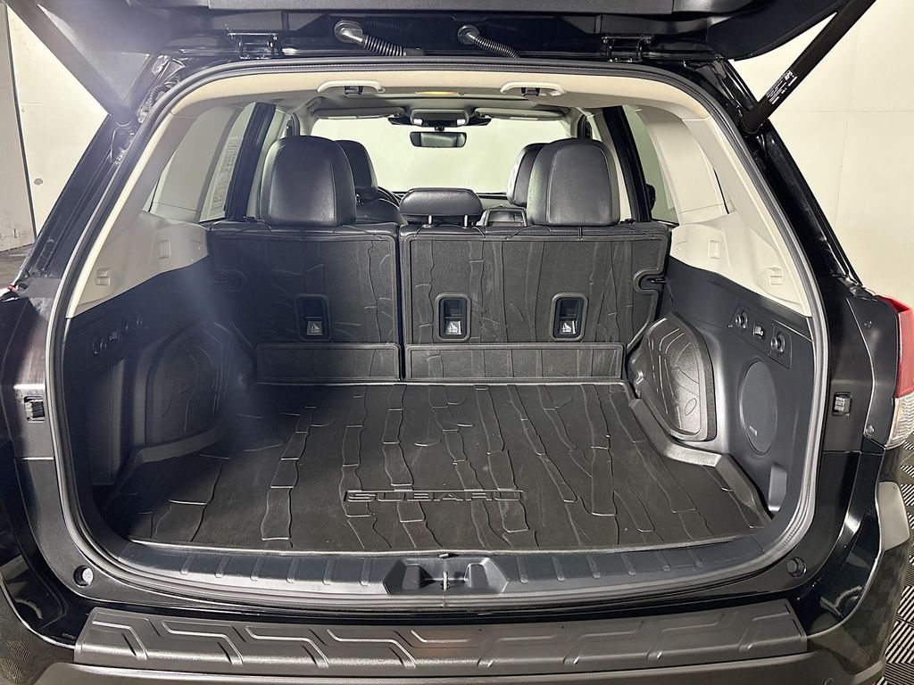 2024 Subaru Forester Limited photo 17
