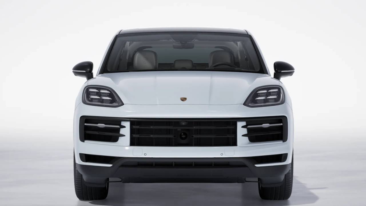 2026 Porsche Cayenne Coupe photo 9