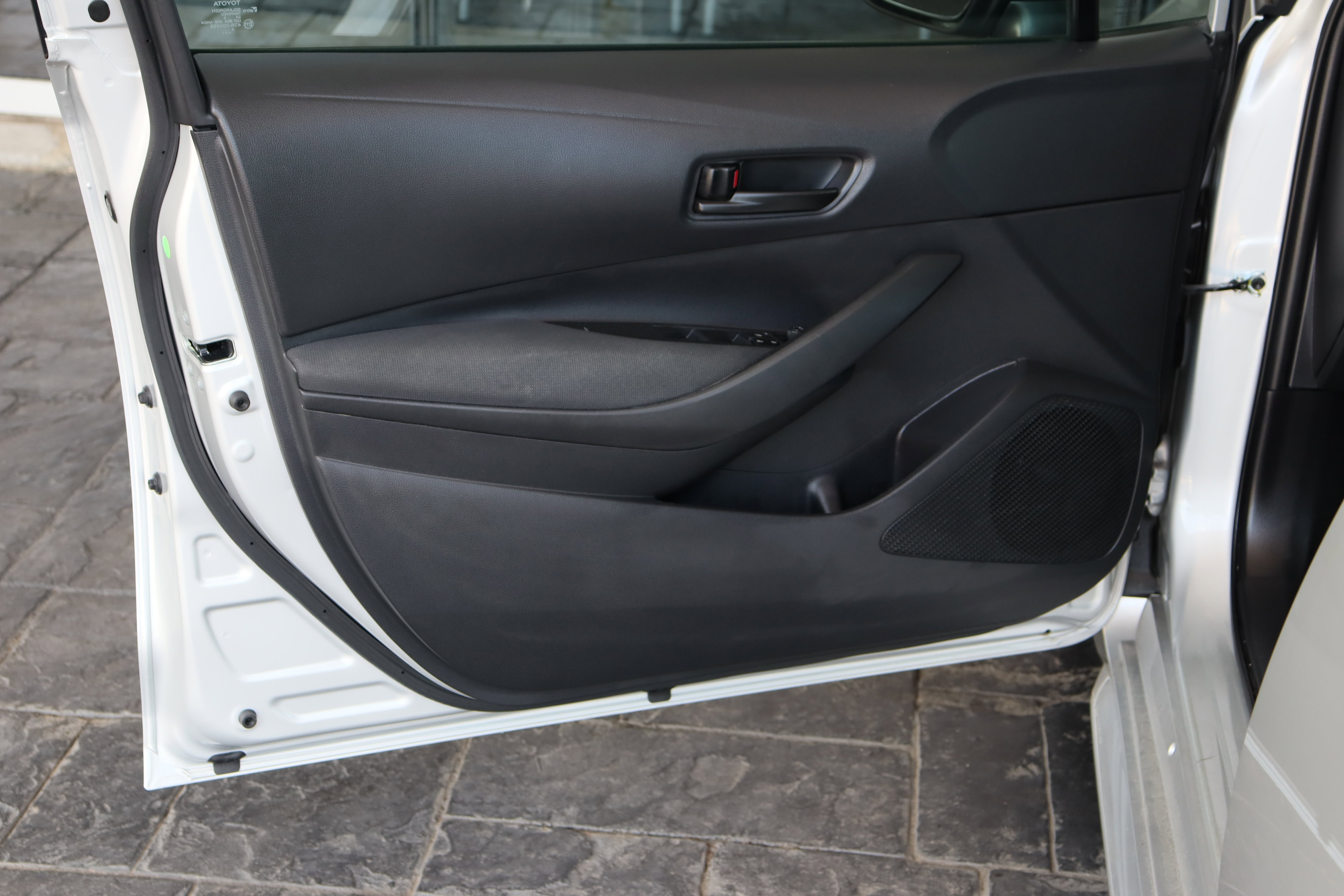2023 Toyota Corolla LE photo 14