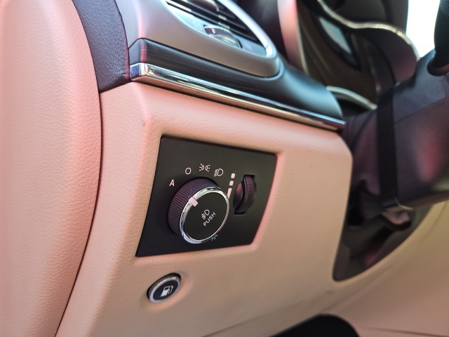 2020 Jeep Grand Cherokee Limited photo 32
