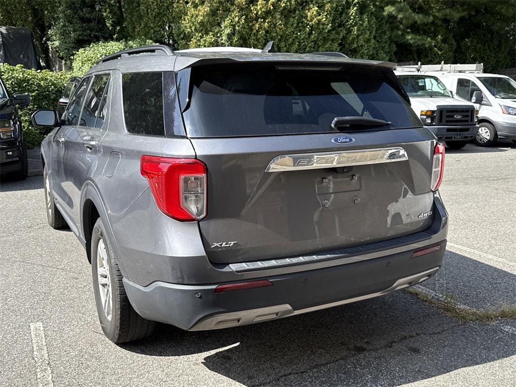 2022 Ford Explorer XLT photo 4