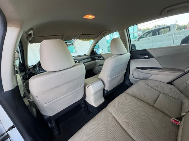 2015 Honda Accord LX photo 19