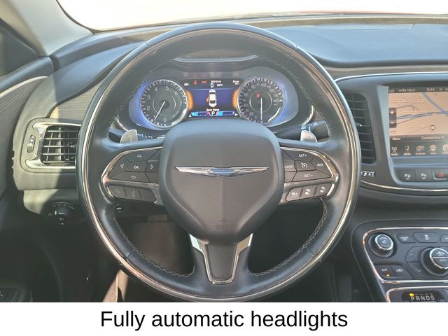 2015 Chrysler 200 C photo 24