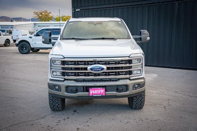 2026 Ford F-350 King Ranch photo 2