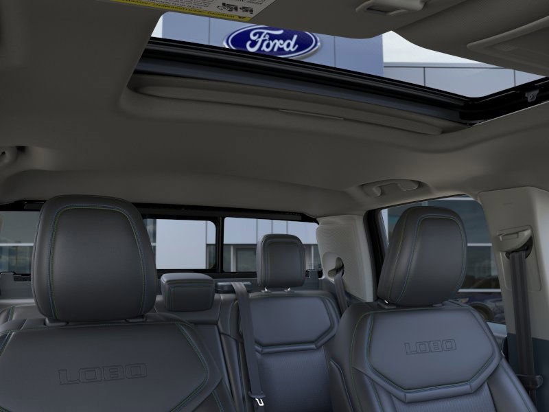 2025 Ford Maverick photo 11