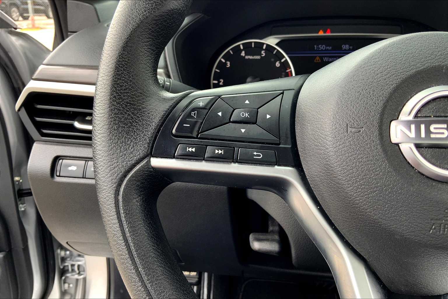 2024 Nissan Altima 2.5 SV photo 22