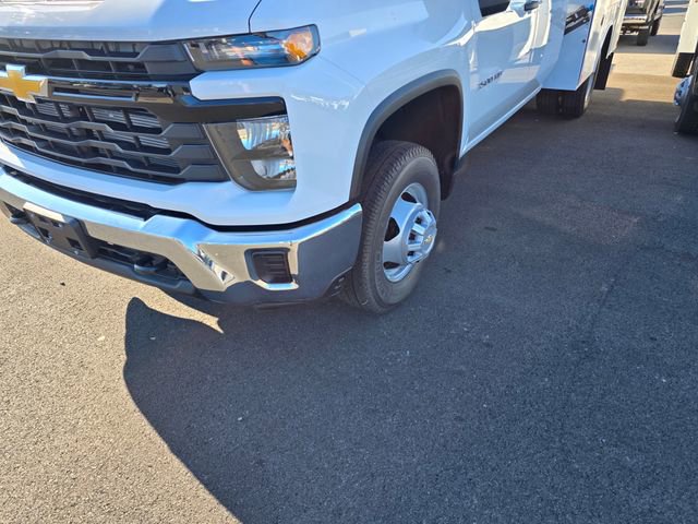 2024 Chevrolet Silverado 3500HD Work Truck photo 4