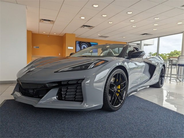 2025 Chevrolet Corvette Z06 3LZ photo 4