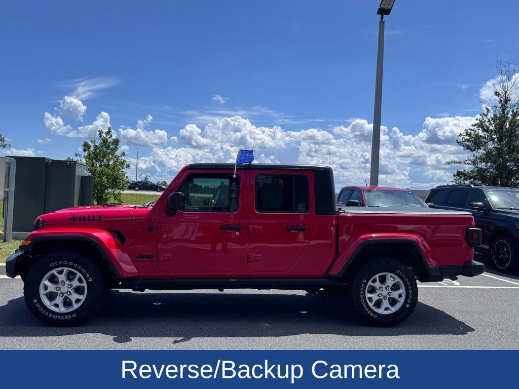 2021 Jeep Gladiator Willys Sport photo 3