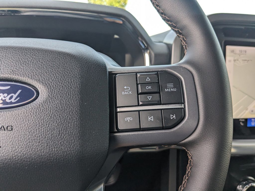 2025 Ford F-150 Lariat photo 28