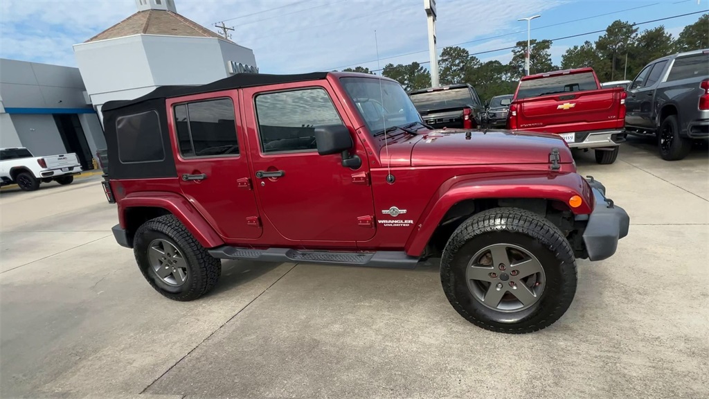 2012 Jeep Wrangler Unlimited Freedom photo 2
