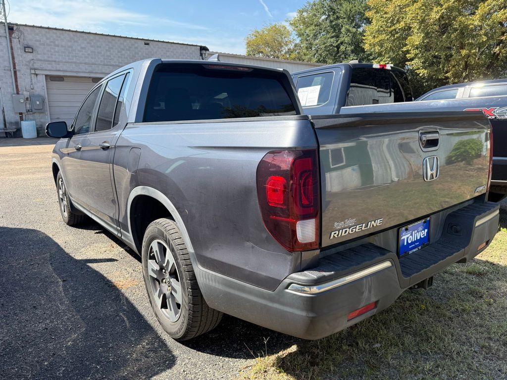 2017 Honda Ridgeline RTL photo 3