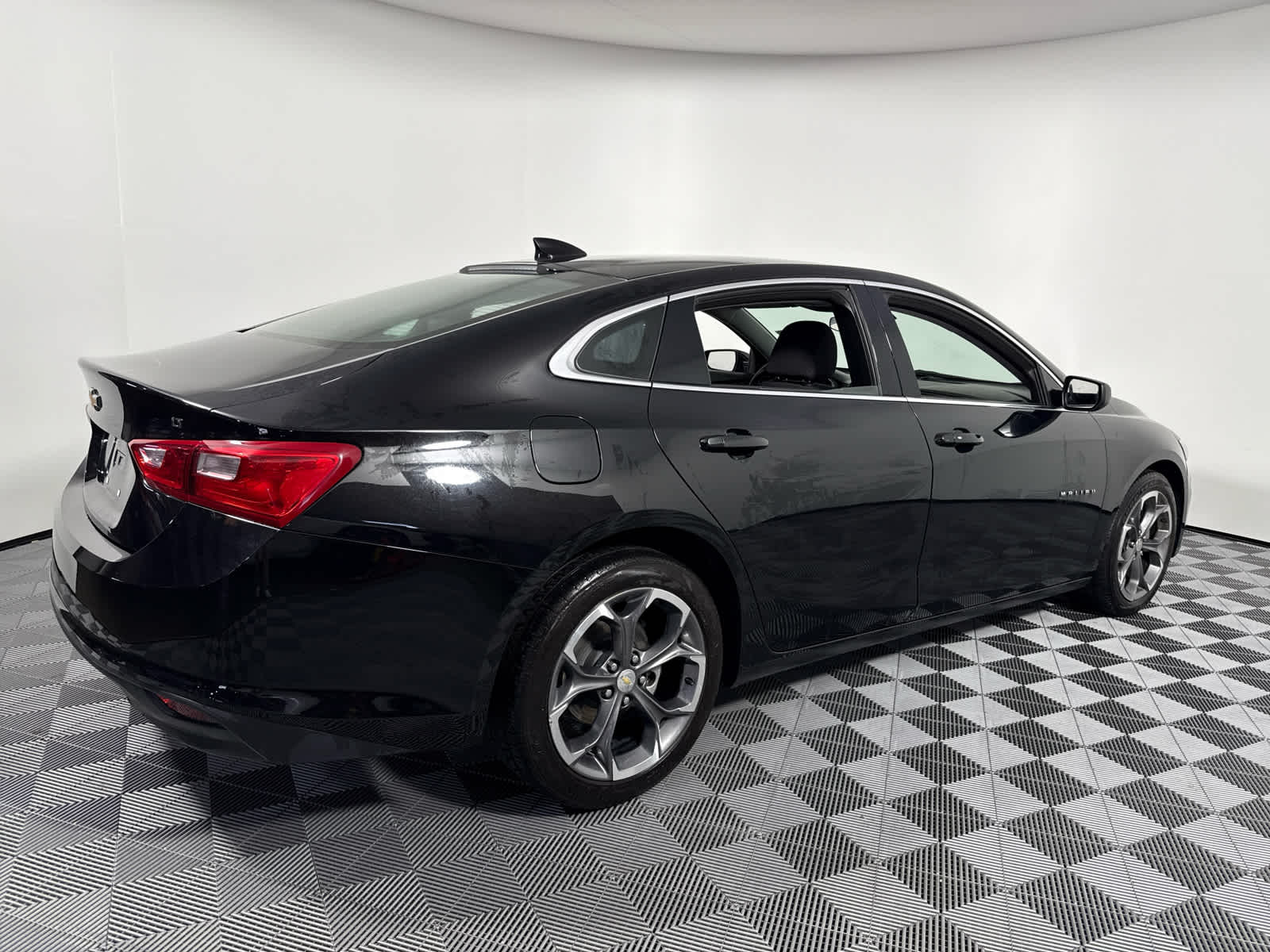 2023 Chevrolet Malibu 1LT photo 6