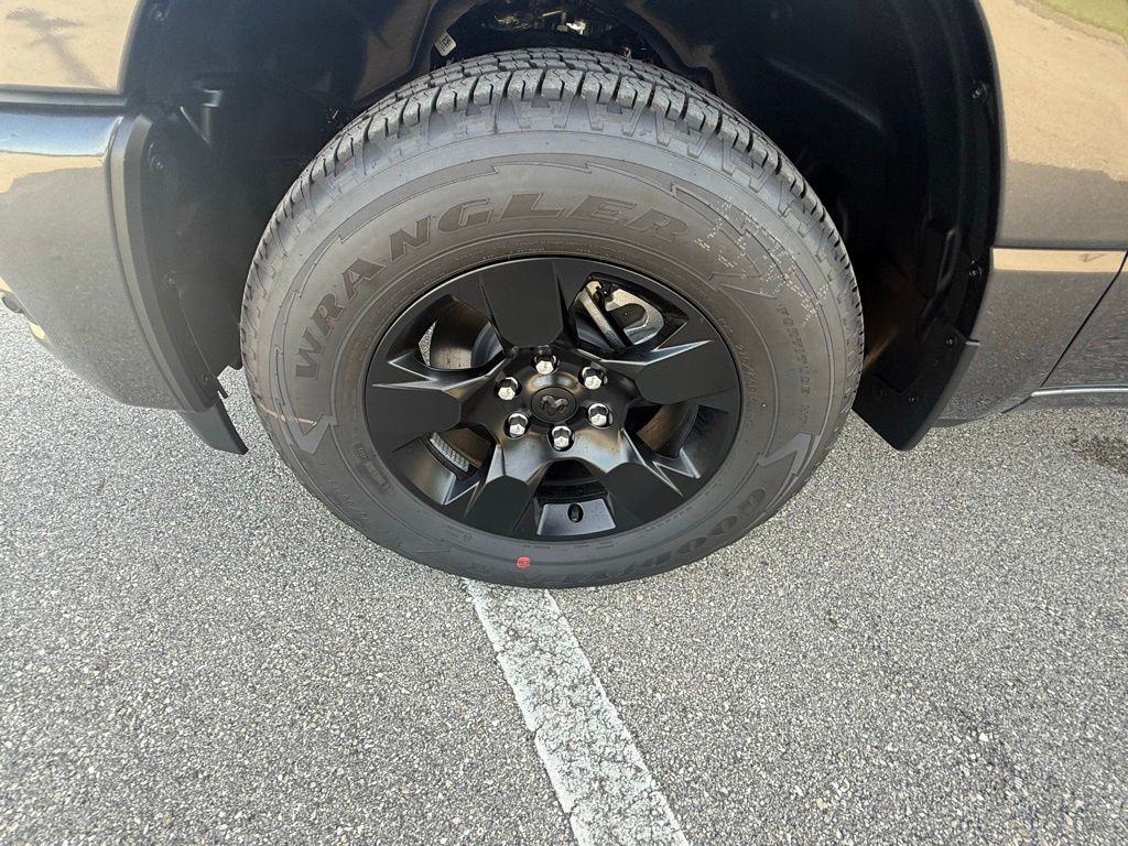 2025 Ram 1500 Tradesman photo 25