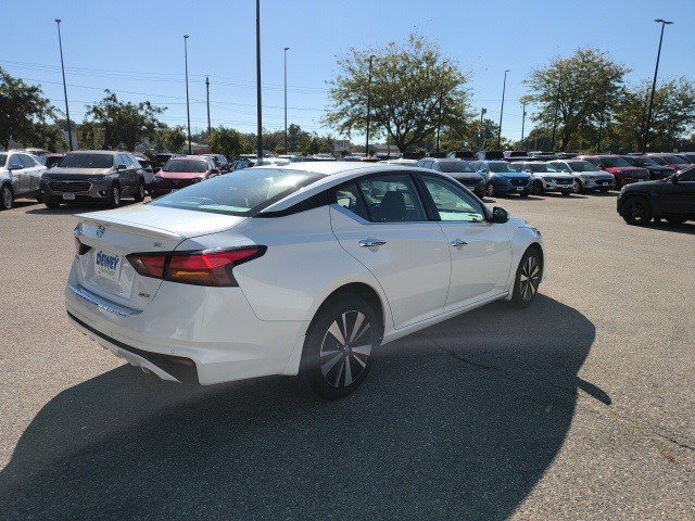 2020 Nissan Altima SL photo 8
