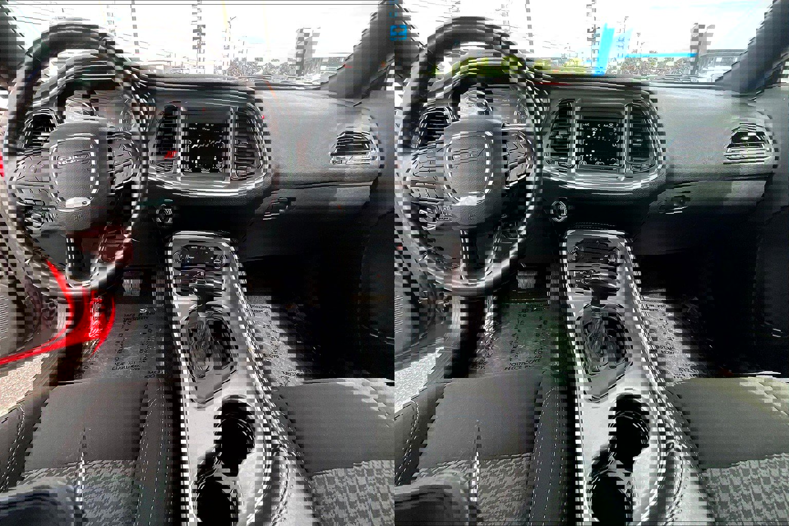 2022 Dodge Challenger SXT photo 13