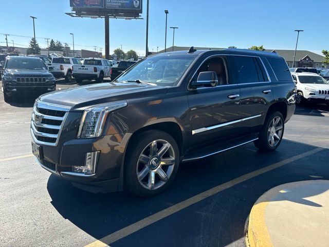 2016 Cadillac Escalade Premium photo 3