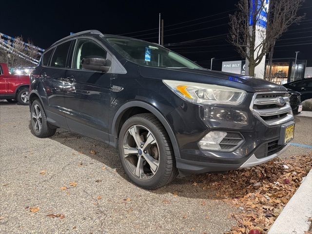 Used 2017 Ford Escape SE with VIN 1FMCU0GD2HUA11916 for sale in Lakewood, NJ