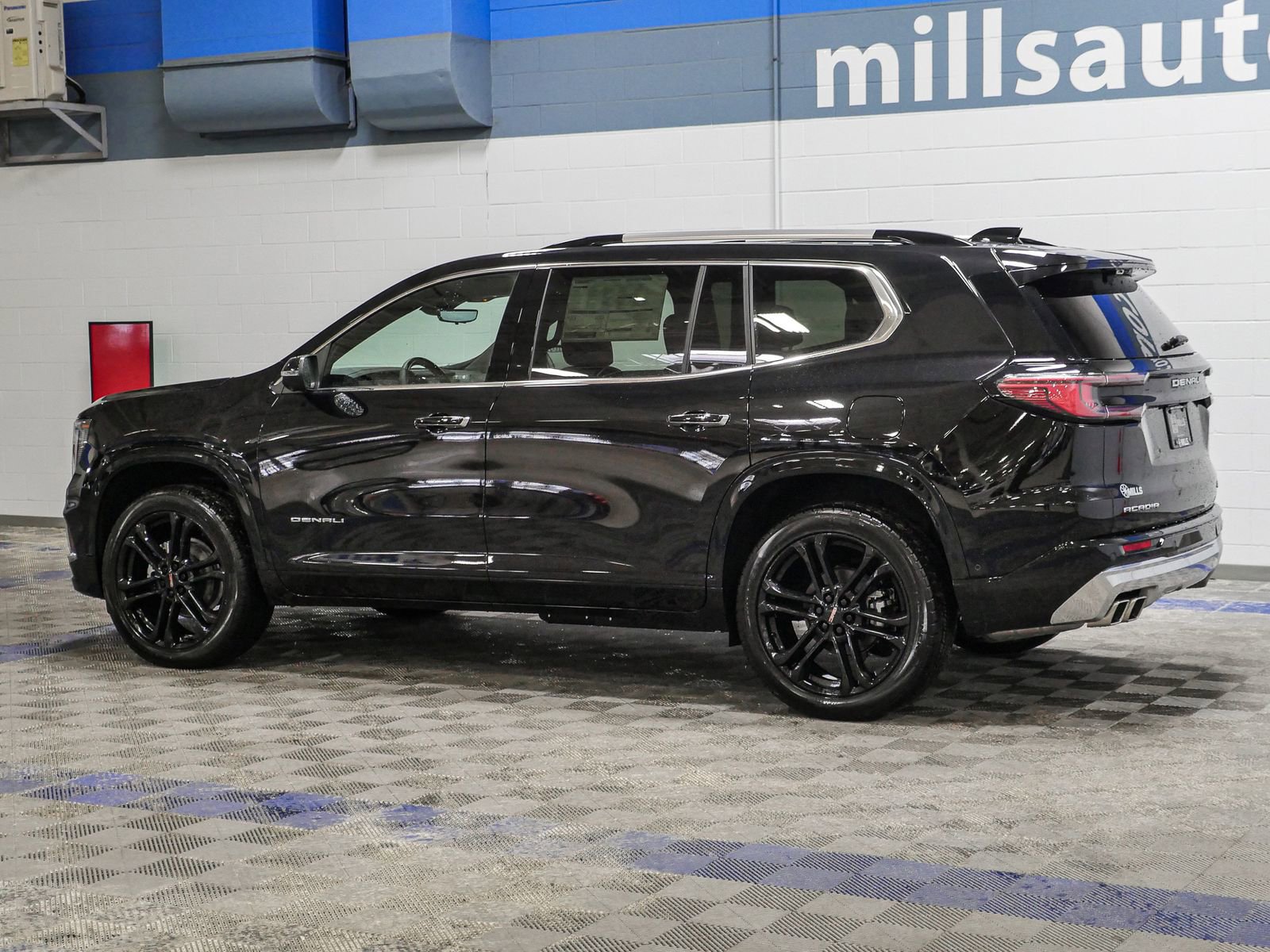 2024 Gmc Acadia Denali photo 4