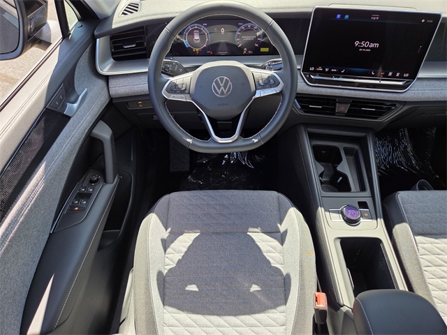 2025 Volkswagen Tiguan S photo 8