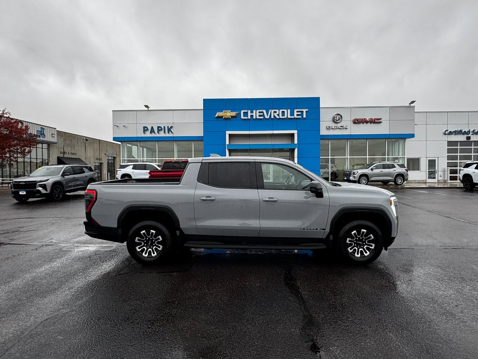 2026 GMC Sierra EV Elevation's photo