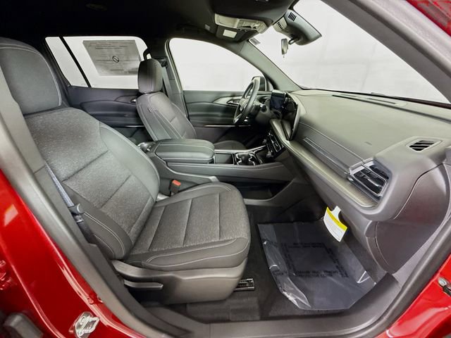 2025 Chevrolet Traverse photo 28