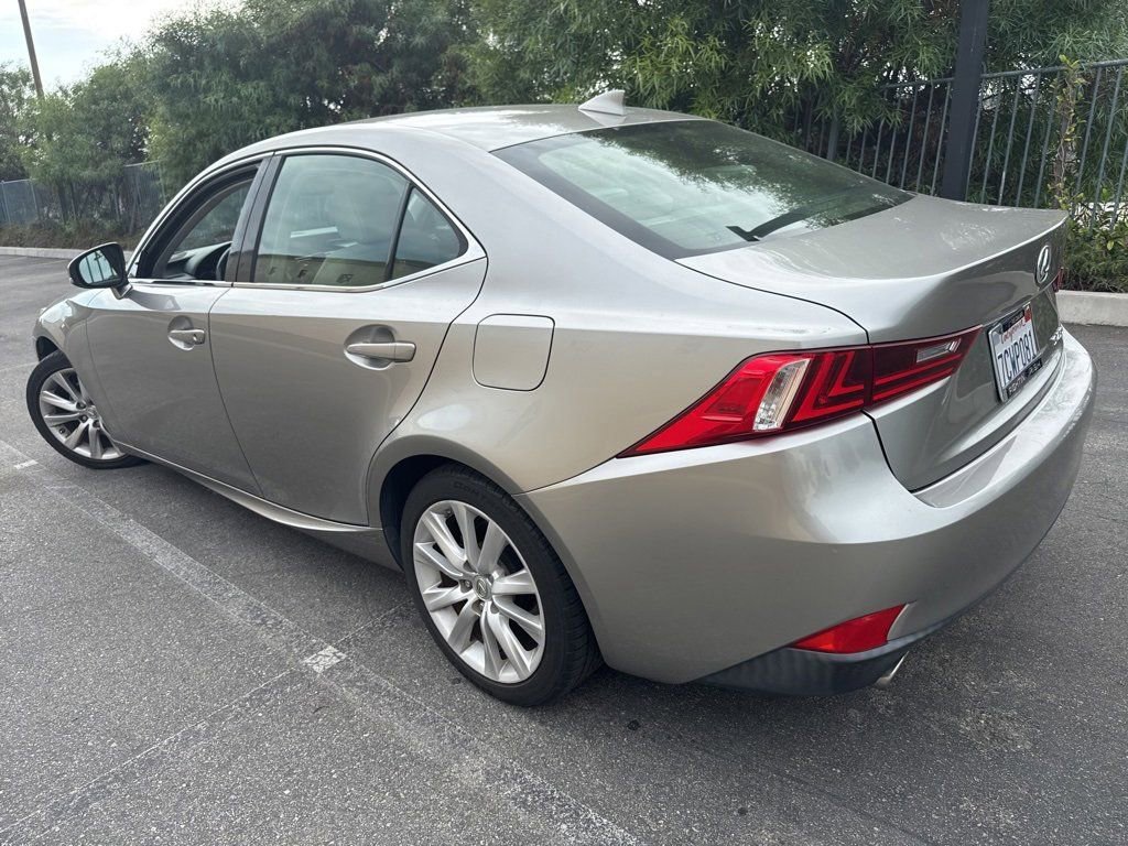 2014 Lexus IS 250 photo 2