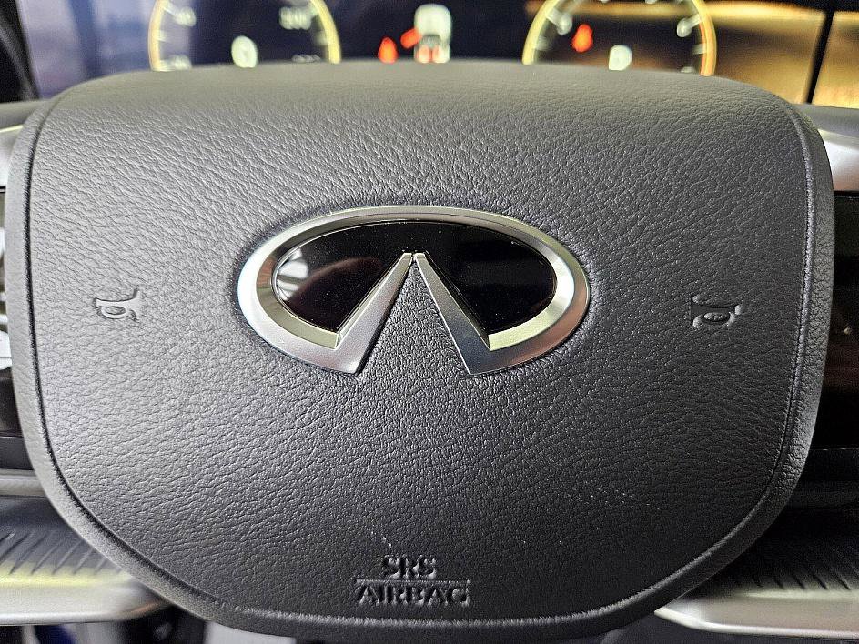 2025 Infiniti QX80 Sensory photo 23