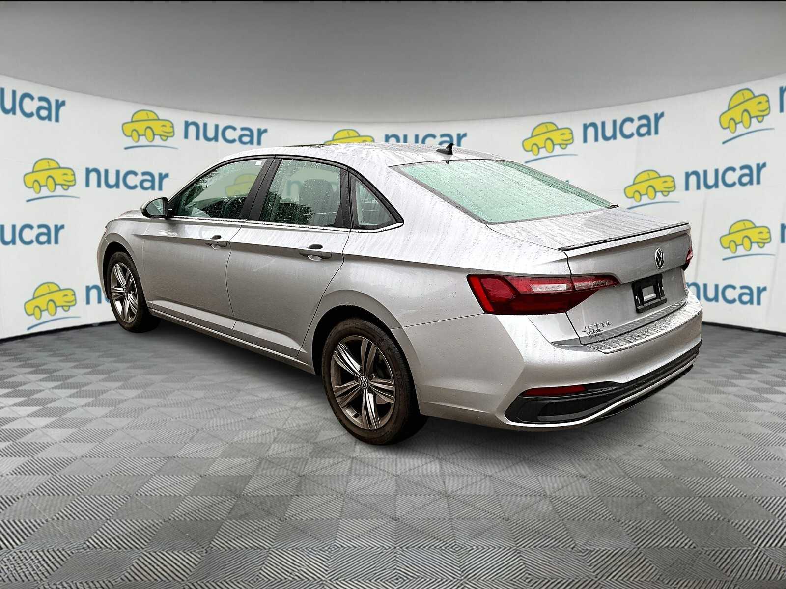 2023 Volkswagen Jetta SE photo 2