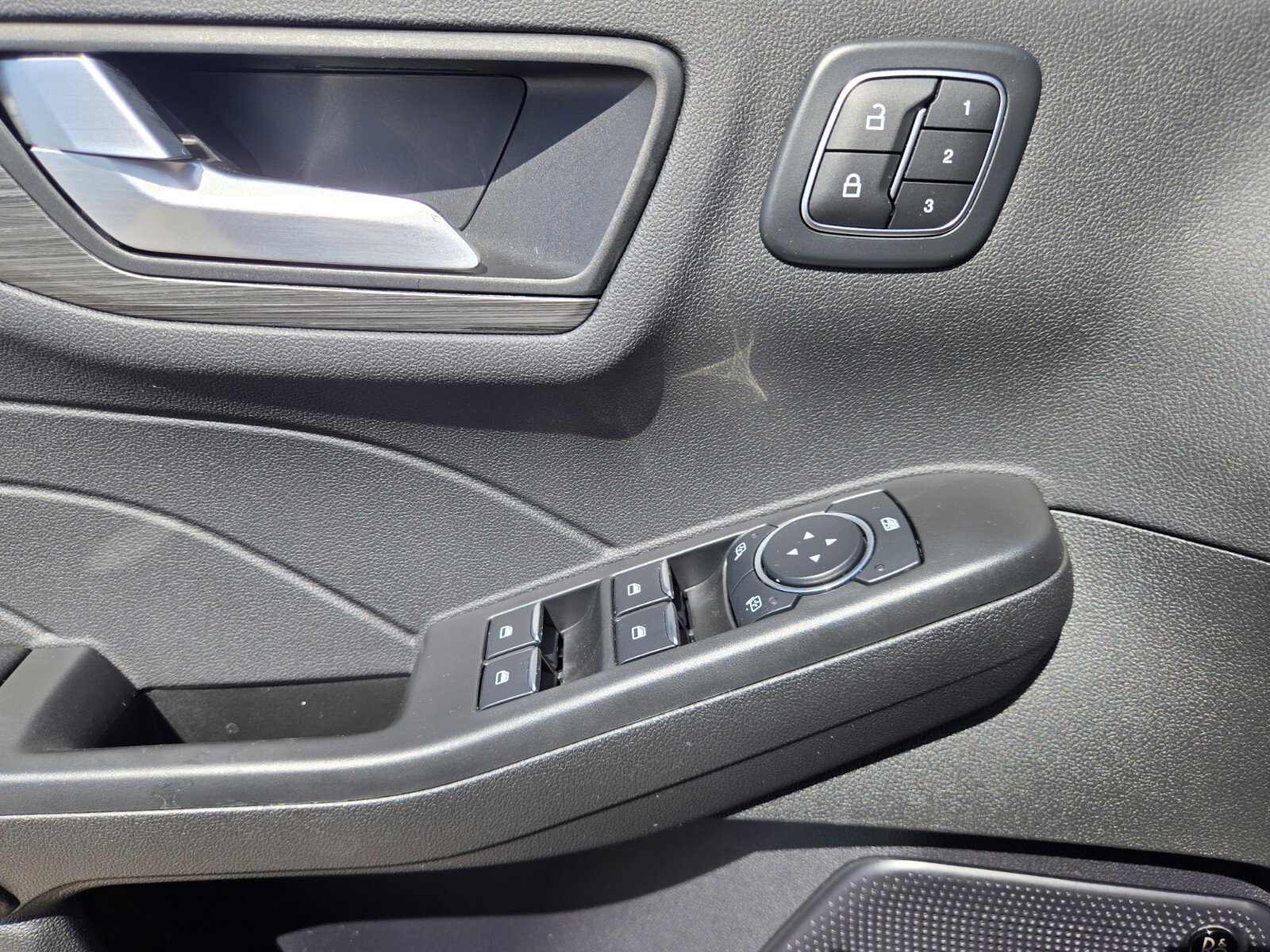 2023 Ford Escape Platinum photo 20