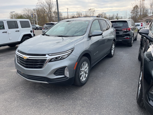 2023 Chevrolet Equinox LT photo 2