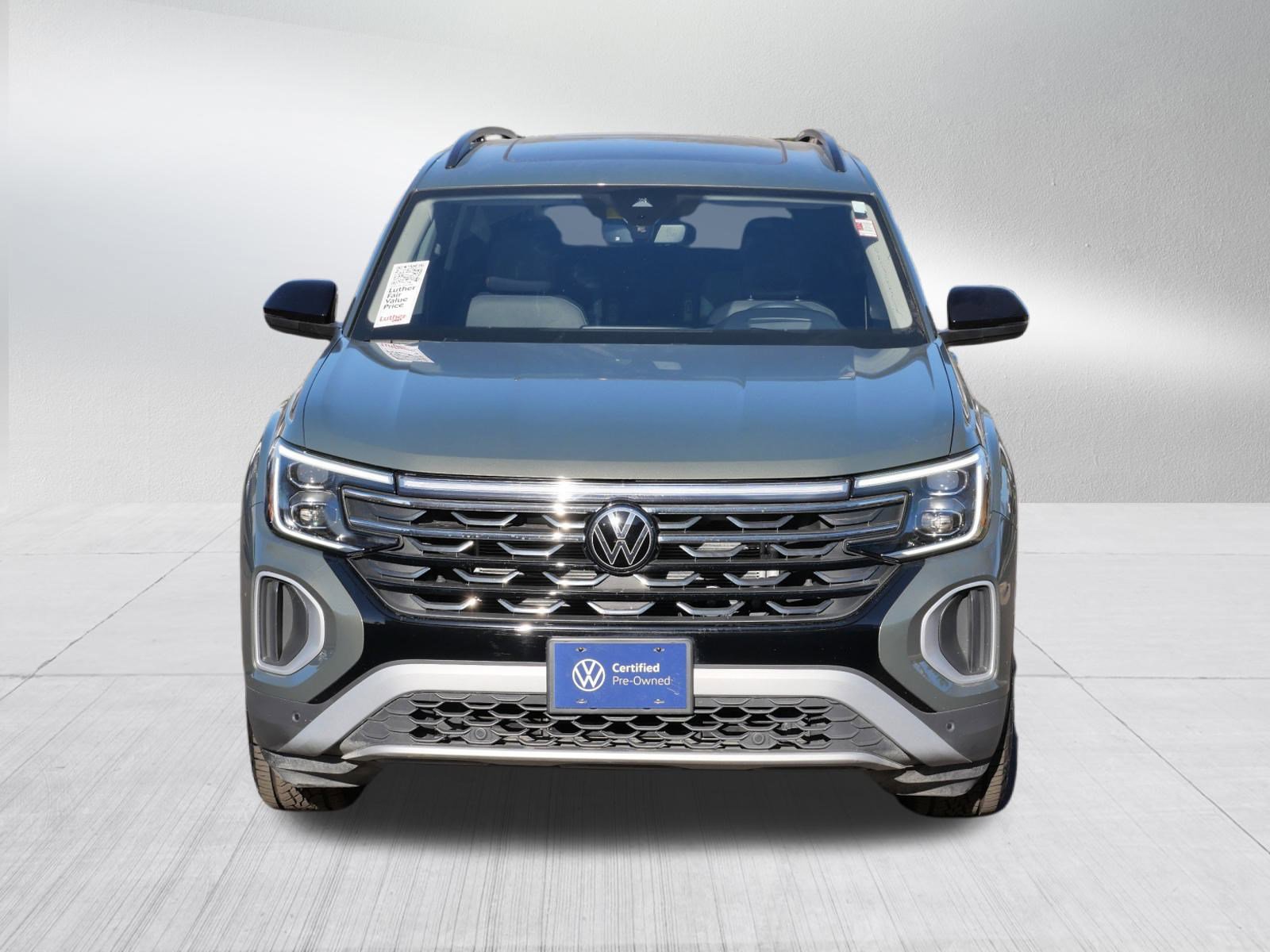 2024 Volkswagen Atlas Peak Edition SEL photo 2