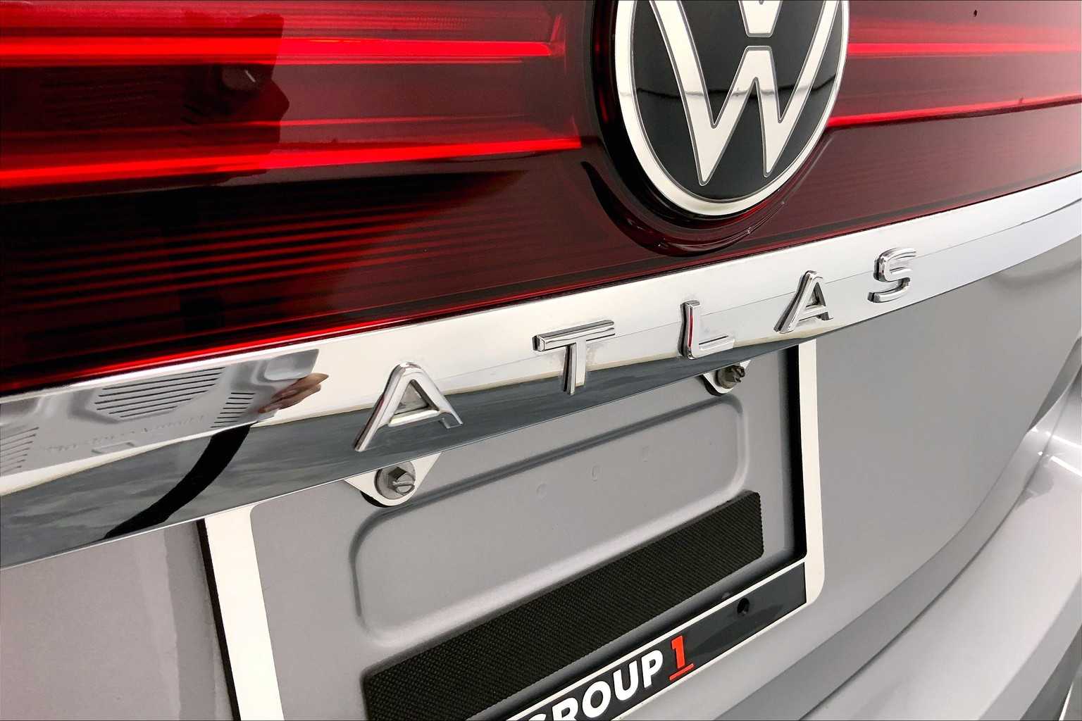 2024 Volkswagen Atlas SE Technology photo 27