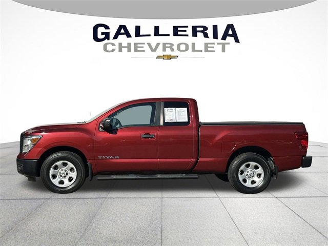 2017 Nissan Titan S photo 3