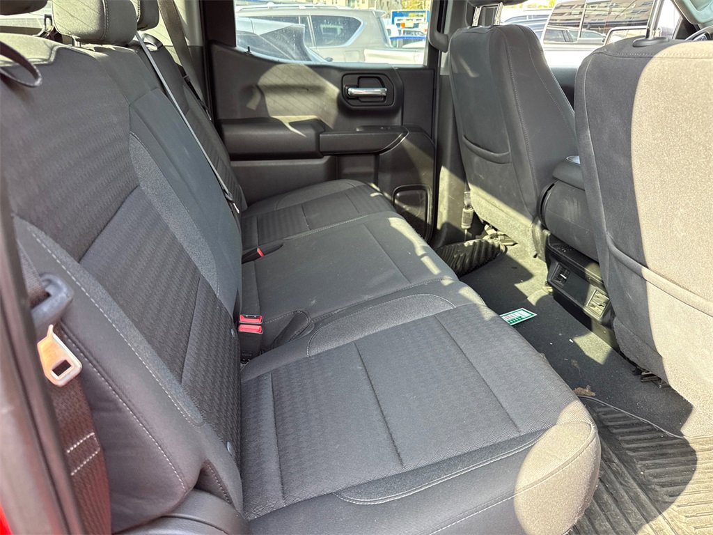 2022 Chevrolet Silverado 1500 Custom photo 3